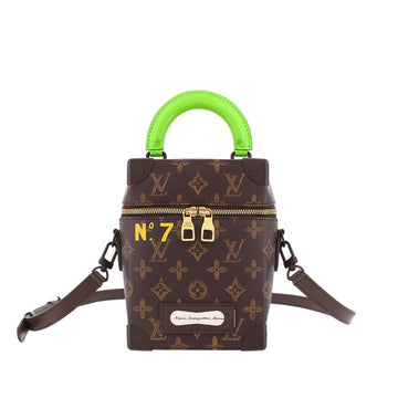 Louis Vuitton Monogram Vertical Box Trunk (SHG-aKatHl)
