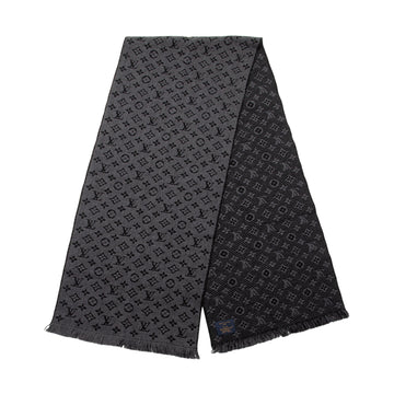Louis Vuitton Wool Monogram Classic Scarf (SHF-6ZKjr7)
