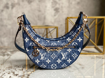 Top Quality Loop Since 1854 Jacquard Navy Blue By Nicolas GhesquiÃ¨re For Cruise Show, WoHandbags 9.1in/23cm Top Quality M81166