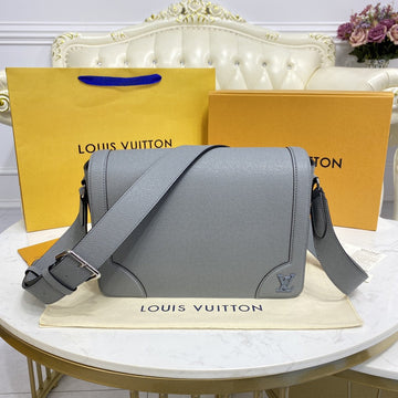 Top Quality New Flap Messenger Bag Taiga Grey For Men, Bags, Shoulder And Crossbody Bags 11.1in/28.3cm Top Quality