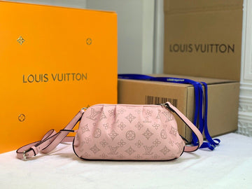 EN - New 1:1 rep  Bags LUV 123
