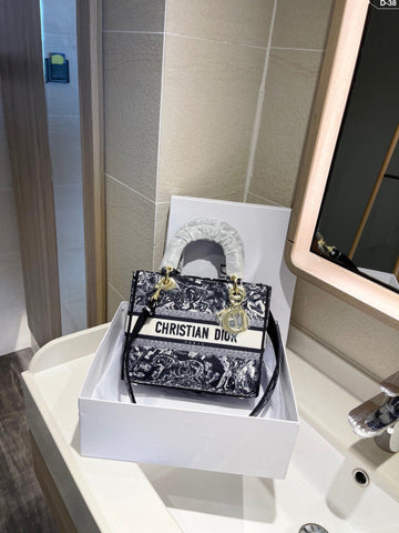 EN - New 1:1 rep  Bags DIR 301