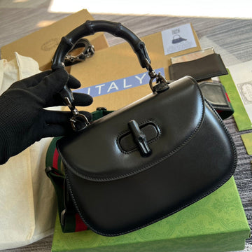Top Quality -  Bags - 946