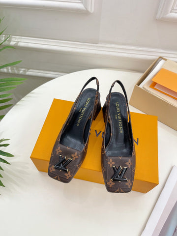 New 1:1 rep LUV High Heel Shoes 031