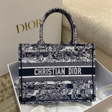 Top Quality MeTop Qualityum Book Tote Toile de Jouy Stripes Embroidery, Navy Blue, For Women Womens Handbags, 36cm CD M1296ZRLP_M928
