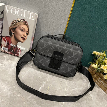 EN - Luxury Bags LUV 852