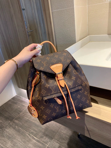 EN - New 1:1 rep  Bags LUV 477