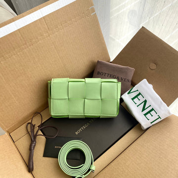 Top Quality Belt Cassette Banana Green, For Women, Womenâs Bags 6.9in/17.5cm