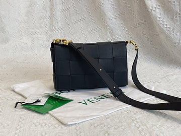 Top Quality Cassette Black, For Women, Womenâs Bags 9.1in/23cm 666870V17H18425