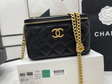 CHLSmall Vanity Case Black With Gold Zipper For Women, Women’s Bags 5.9in/15cm