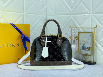 EN - Luxury Bags LUV 839