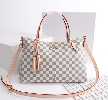 EN - New 1:1 rep  Bags LUV 172