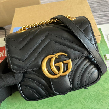 Top Quality -  Bags - 825