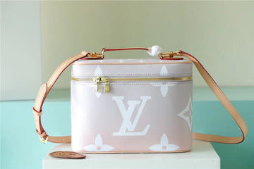 Top Quality Nice BB Monogram Light Pink For Women, WomenÂs Bags, Shoulder And Crossbody Bags 9.4in/24cm Top Quality