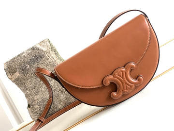Top Quality BesaTop Quality Cuir Triomphe Bag Brown For Women 9in/23cm 111233DU3.04LU