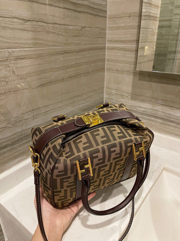 EN - New 1:1 rep  Bags FEI 226