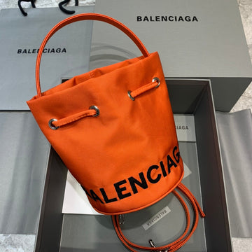 Top Quality Le Cagole MeTop Qualityum Bucket Bag In Orange, For Women,  Bags 11.8in/30cm
