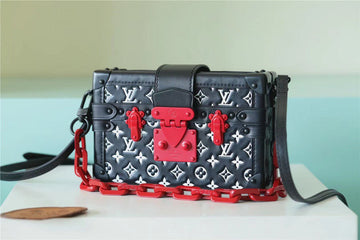 Top Quality Petite Malle Embossed And Foamed Black/ White For Women,  Shoulder And Crossbody Bags 7.9in/20cm Top Quality M59638