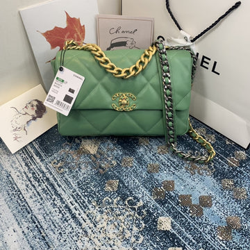 CHL 19 Flap Bag Gold Hardware Green For Women, Women’s Handbags, Shoulder Bags 10in/26cm AS1160
