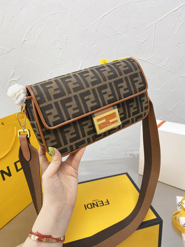 EN - New 1:1 rep  Bags FEI 136
