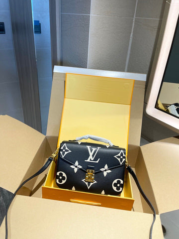 EN - New 1:1 rep  Bags LUV 503
