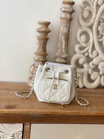 CHLMini Bucket Bag With Strap White For Women, Women’s Bags 4.9in/12.5cm AP2913 B05052 10601